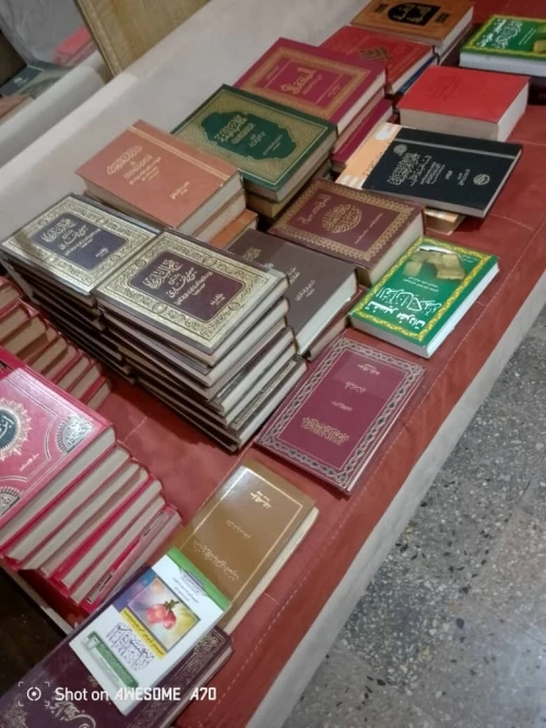 Livres Religieuses et Scientifiques