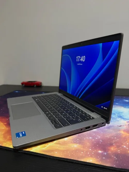 Pc portable DELL latitude 5330