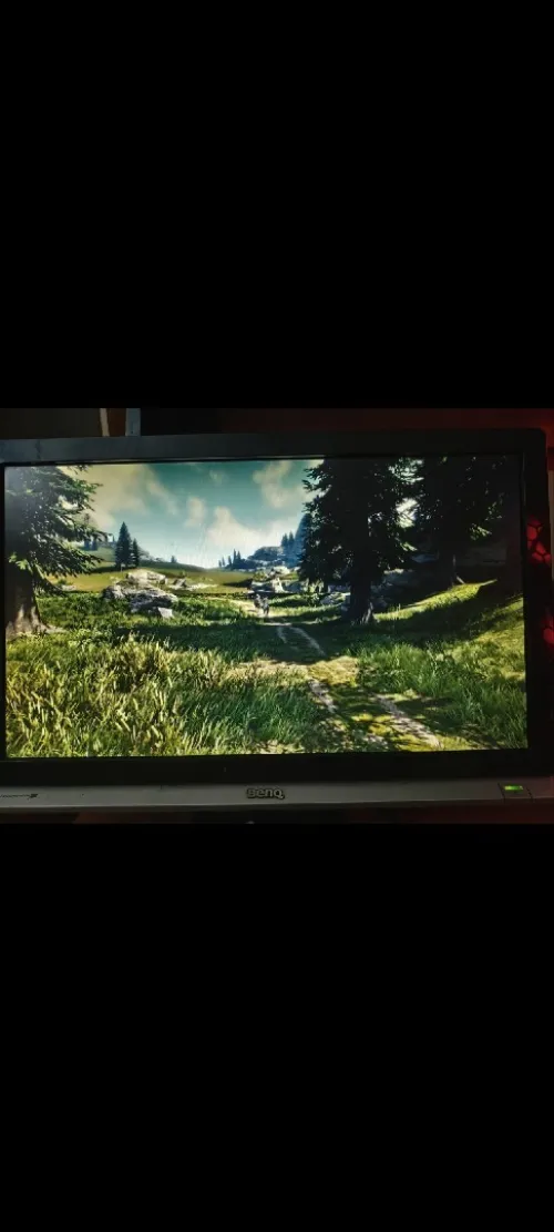 عرض العيد (Pack Complet): شاشة BenQ احترافية + محول HDMI + USB إنترنت.. السعر هبال!