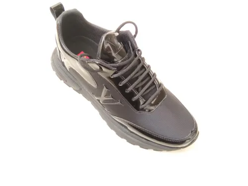 Louis Vuitton Runaway Sneaker in Black For Men