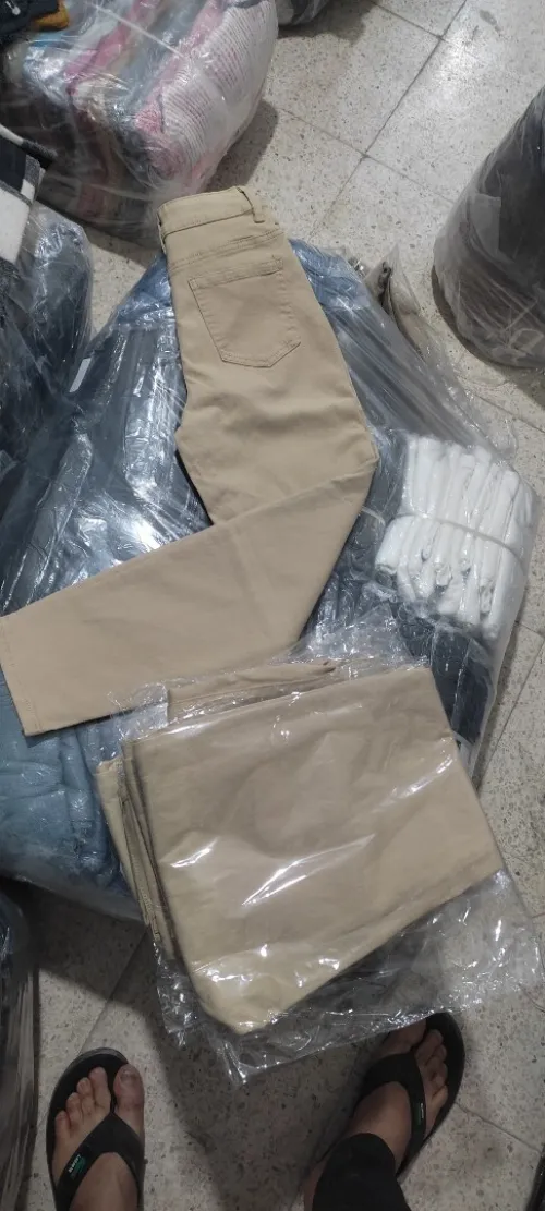 Lot lots de Pantalon jeans femme لو سروال جينز نساء 
