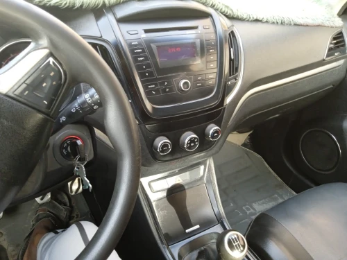 MG mg-5 2014 Confort +