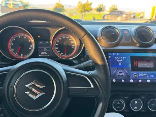 Suzuki Swift 2024 GLX
