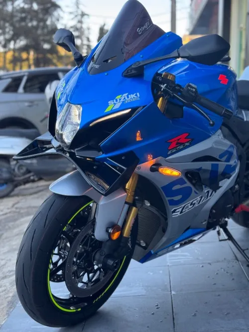 Suzuki M01 2021