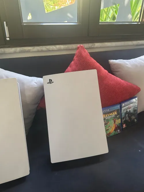 PlayStation 5 avec lecteur + jeux God of War & Rayman  Alger