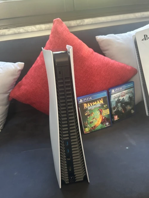 PlayStation 5 avec lecteur + jeux God of War & Rayman  Alger