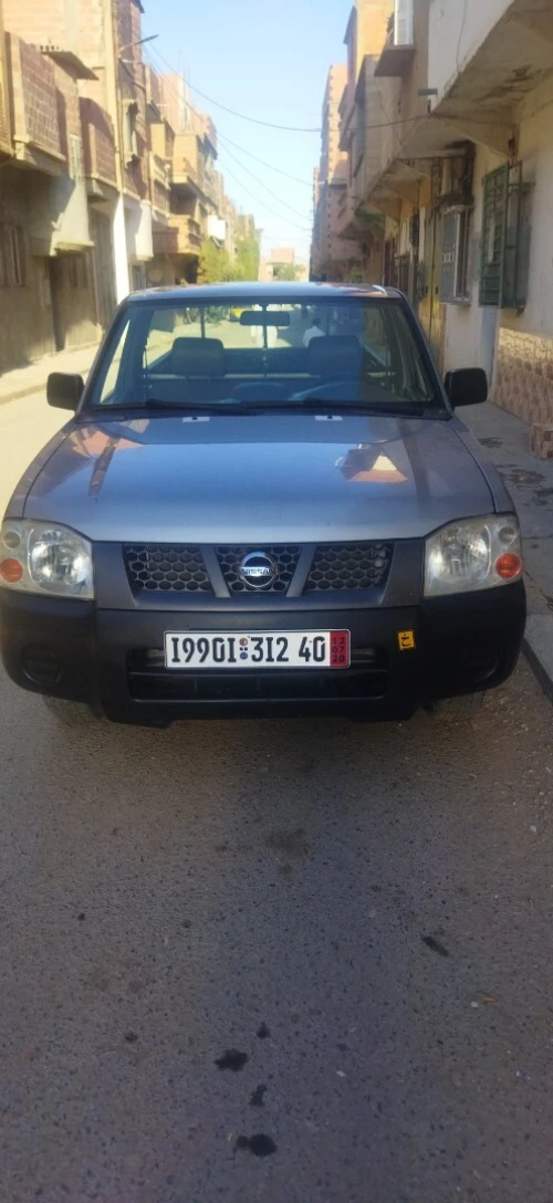 Nissan Pickup 2012 Pickup