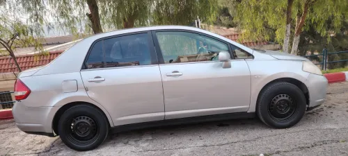 Nissan Tiida 5 portes 2008 Tiida 5 portes