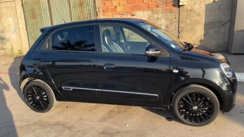 Renault Twingo 2022 Urban night