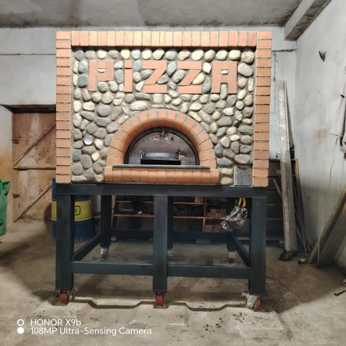 Four pizza traditionnels 