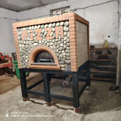 Four pizza traditionnels 