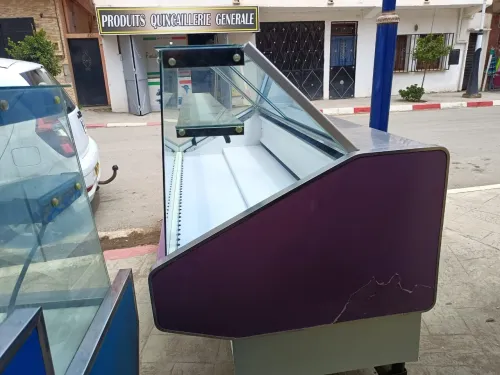 À vendre : 2 vitrines réfrigérées ( Occasion ) 