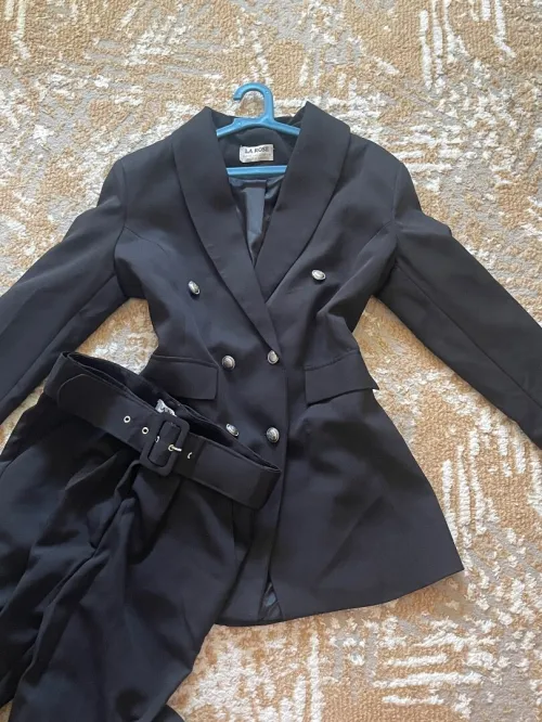Costume pour femme