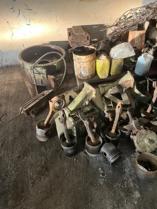 Lot de pièces détachées pour moteur marin 