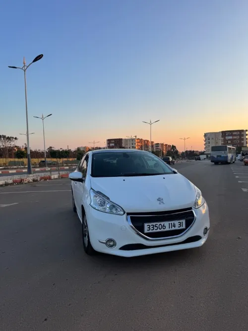 Peugeot 208 2014 Allure