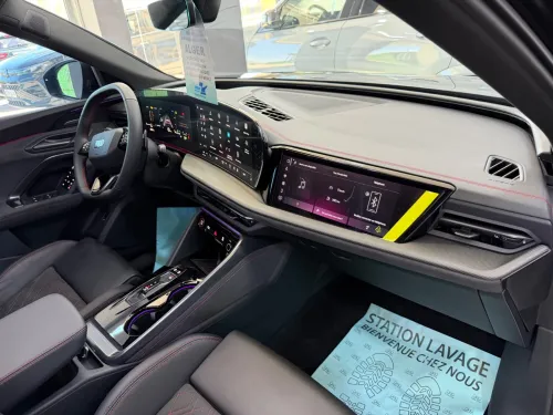 Audi Q5 2025 Sline