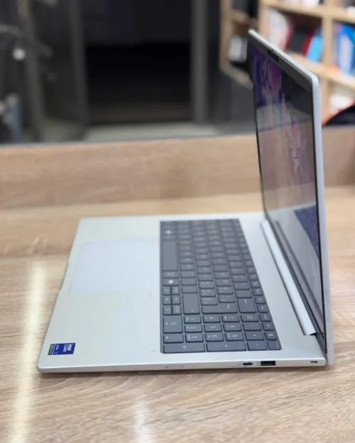 HP EliteBook G1i 16 AI  Ultra 7 268V 32GB/512GB SSD