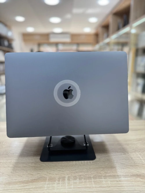MacBook Pro 16 2019 i7 16GB/512GB Touch Bar