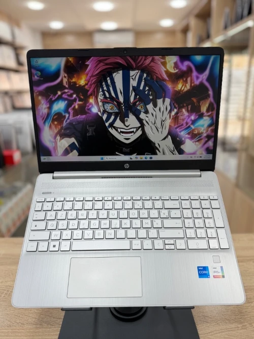 HP Laptop 15s 15.6 i5-1235U 16GB/512GB AZERTY