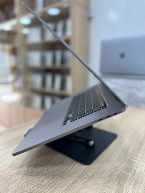 MacBook Pro 16 2019 i7 16GB/512GB Touch Bar