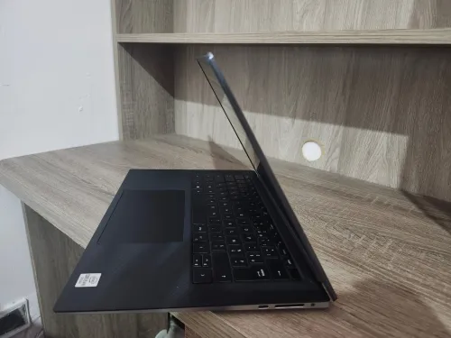 Station de travail Dell Precision 5550 i9-10885H, 32 Go, SSD 512 Go, 15,6 pouces, Quadro T2000