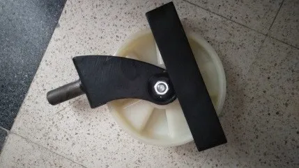 ROUE AVEC SUPPORT