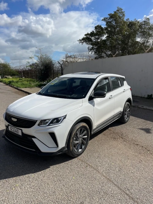 Geely Coolray 2025 