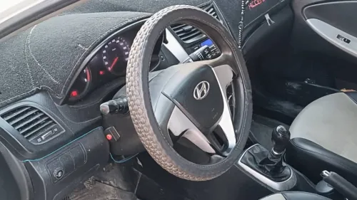 Hyundai Accent RB  4 portes 2013 Accent RB  4 portes
