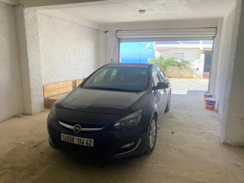 Opel Astra 2014 