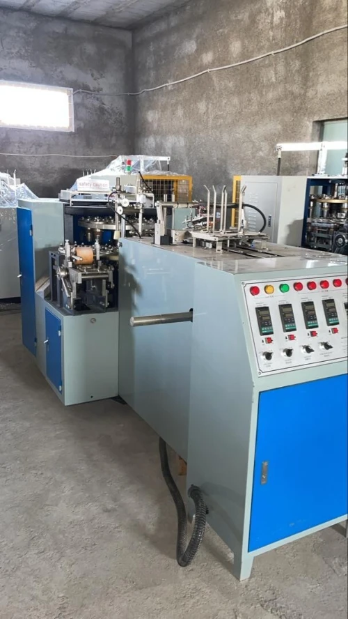 Machine à gobelets (Shunda)