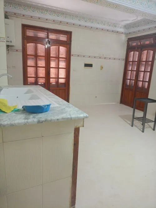 Location Appartement Niveau de villa F4 Alger Birkhadem