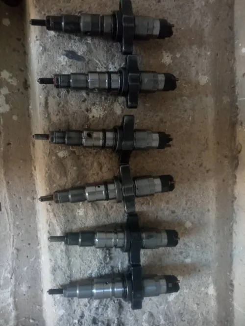 Injecteur Hyundai chargeur 757