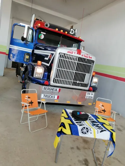Camion american international man lander Shacman iveco kerax 2014
