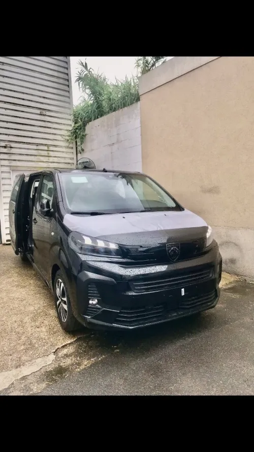 Peugeot Traveller Spacetourer Expert Jumpy 2025 VIP