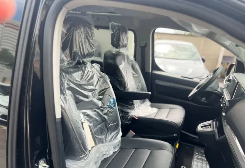 Peugeot Traveller Spacetourer Expert Jumpy 2025 VIP