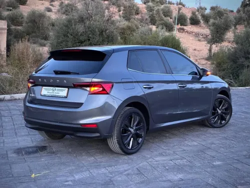 Skoda Fabia 2022 Style (avec toit panoramique)