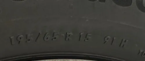 2 pneus continental occasion 195/65R15 et 2 iris