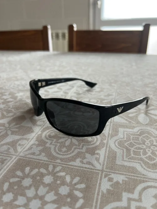 Lunettes de soleil EMPORIO ARMANI original UK