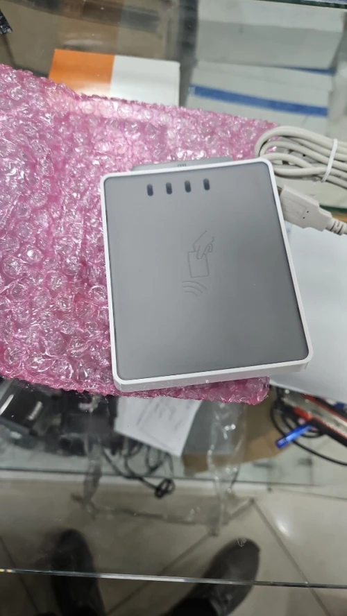 Lecteur biomitri icloud 4701