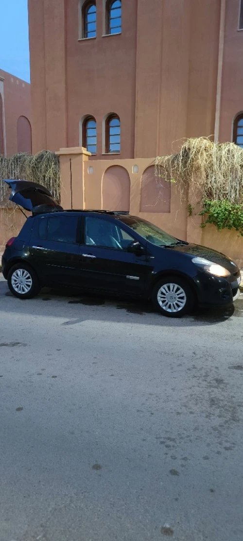 Renault Clio 3 2010 Exception