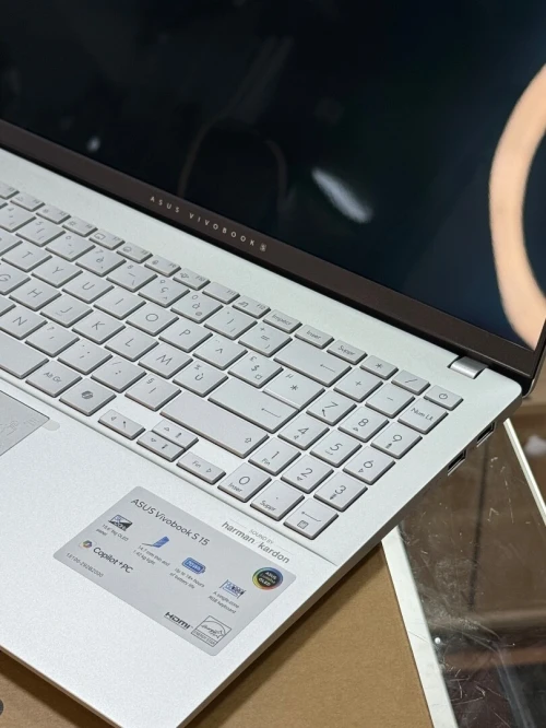 ASUS VIVOBOOK 15s S5507Q SNAPDRAGON X PLUS 16GO 1TO SSD OLED NEUF SOUS EMBALLAGE