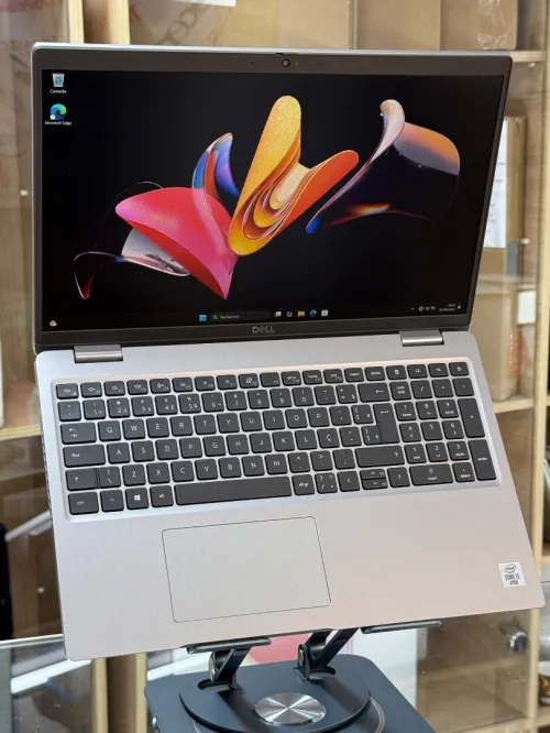 DELL LATITUDE 5520 I5 VPRO 10310U 16GO 256GO SSD NVME 