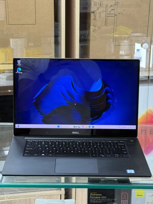 DELL XPS 15 9550 I7 6700H 16GO 1TO SSD NVIDIA GEFORCE GTX960M 2GO 4K TACTILE 