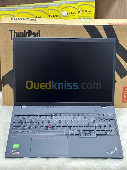 LENOVO THINKPAD P16s Gen 2 AMD RYZEN 7 PRO 7840U 32GO DDR5X 512GO SSD AMD RADEON 780M NEUF SOUS EMBA