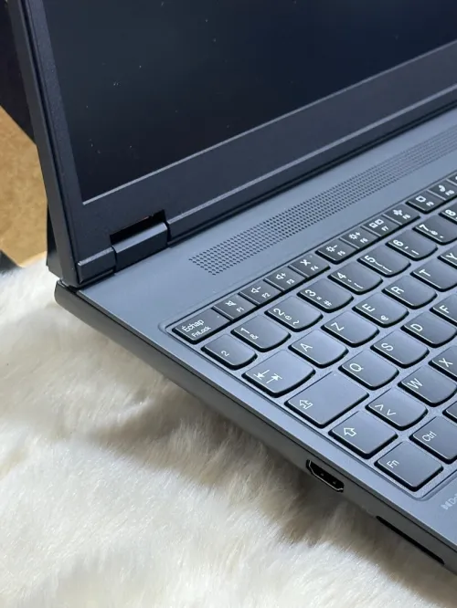 LENOVO THINKPAD P16v GEN 1 I9 13900H 32GO DDR5X 1TO SSD NVIDIA RTX2000 ada 8GO NEUF SOUS EMBALLAGE 
