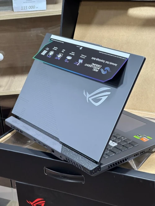 ASUS ROG STRIX G17 G713PV AMD RYZEN 9 7940HX 16GO 512GO NVIDIA GEFORCE RTX4060 8GO 17.3 NEUF SOUS EM