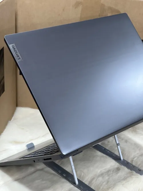 LENOVO V15 G1 IML I5 10210U 8GO 256GO SSD NEUF SOUS EMBALLAGE 