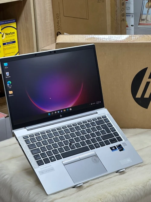 HP ELITEBOOK 840 G8 I7 VPRO 1185G7 16GO 512GO SSD NEUF SOUS EMBALLAGE 
