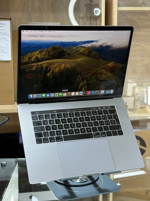 MACBOOK PRO RETINA 15.4 TOUCHBAR 2019 I9 2.4GHZ 32GO 1TO SSD AMD RADEON PRO VEGA 20 4GO CYCLE 312