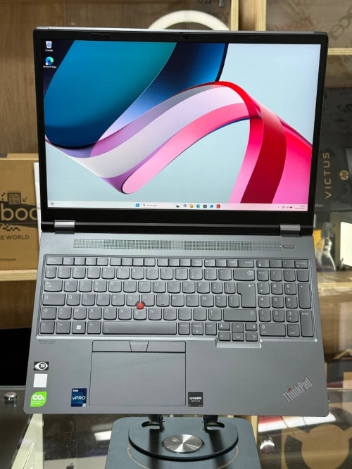 LENOVO THINKPAD P16 I7 VPRO 12850Hx 16GO 512GO SSD NVIDIA RTX2000 8GO GDDR6